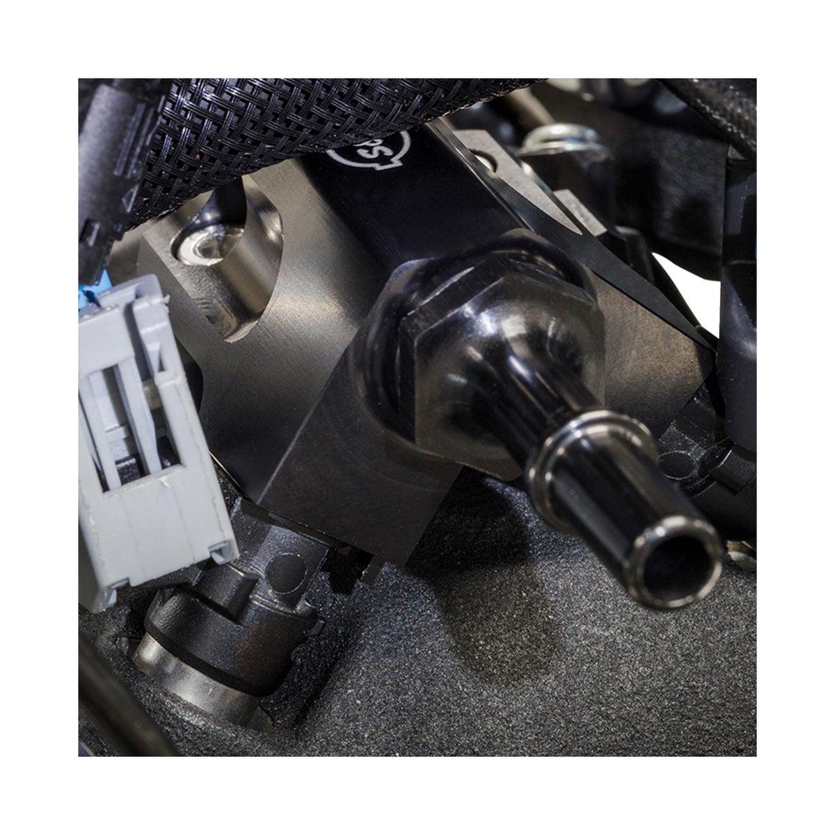 S&S CYCLE - REPLACEMENT FUEL RAIL KIT - BLACK - M8 TOURING