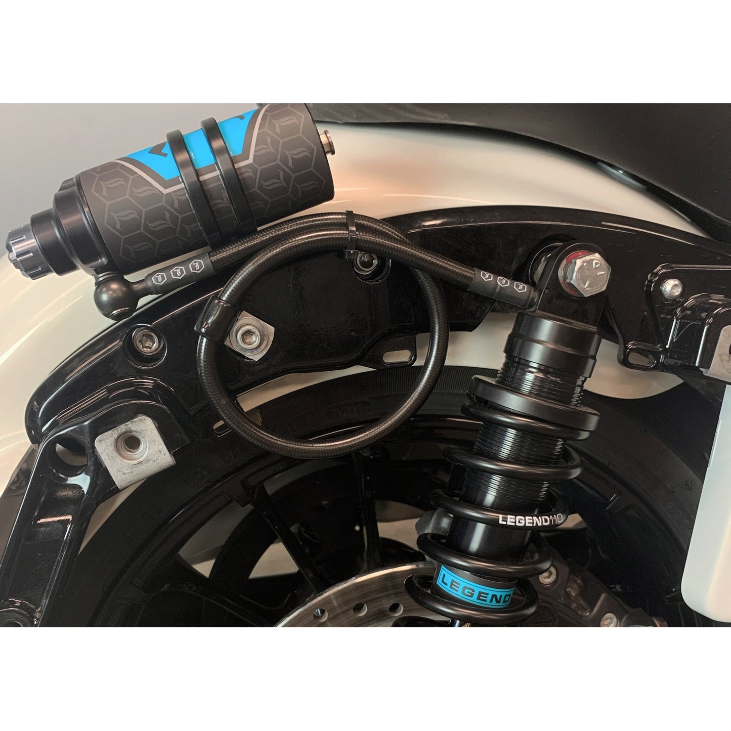 LEGEND SUSPENSION - REVO ARC EXTERNAL RESERVOIR MOUNT
