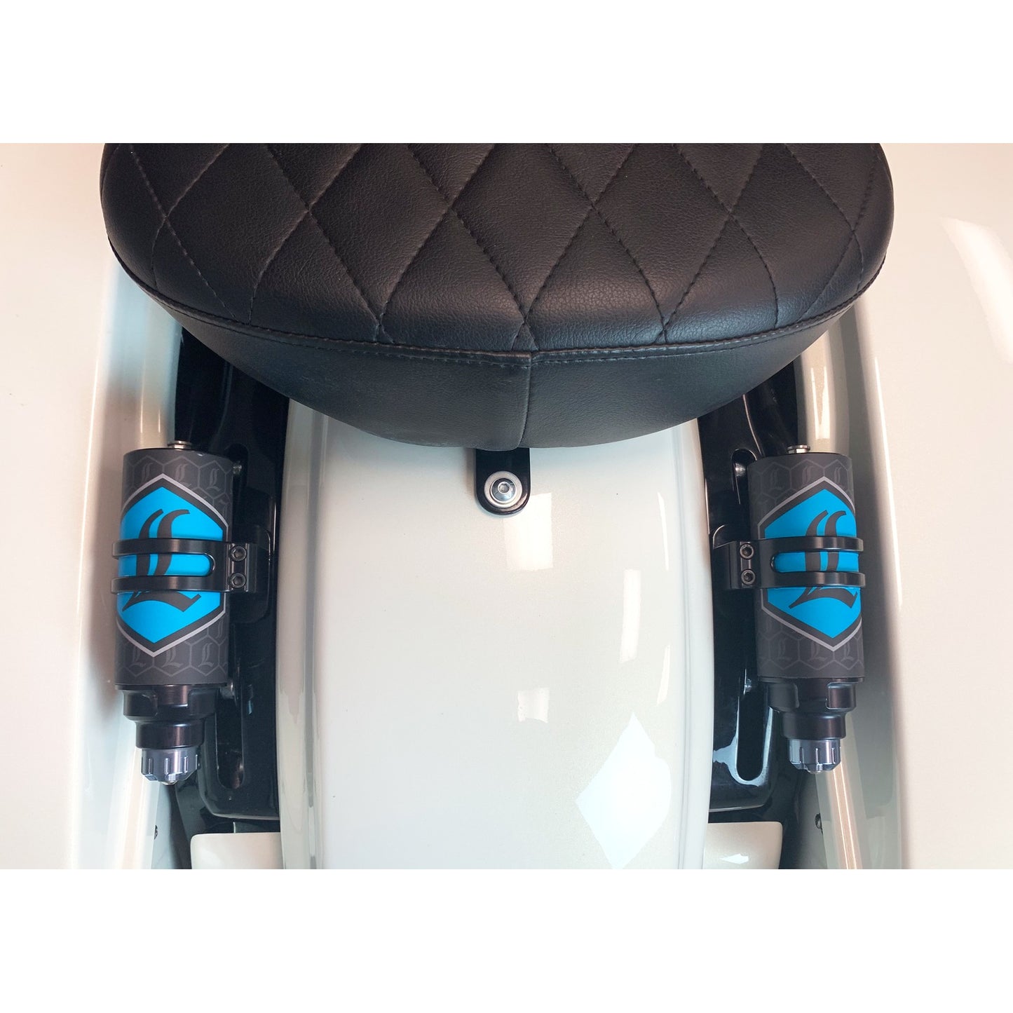 LEGEND SUSPENSION - REVO ARC EXTERNAL RESERVOIR MOUNT