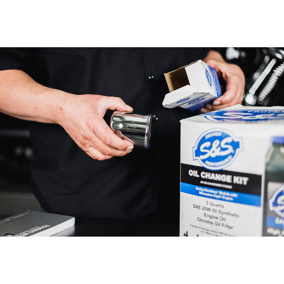 S&S CYCLE - OIL CHANGE KIT - CHROME FILTER - M8 - 5 US QUARTS