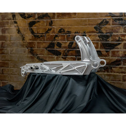 SPEED DEALER CUSTOMS SWINGARM - HARLEY DAVIDSON M8 SOFTAIL 2018 AND UP