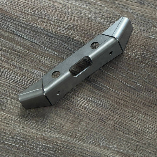 M8-FXR SOFTAIL OIL COOLER MOUNT