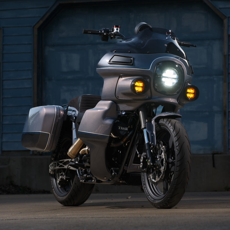 FXRP/RT Rigid Industries Adapt XP/360 mounted on bike