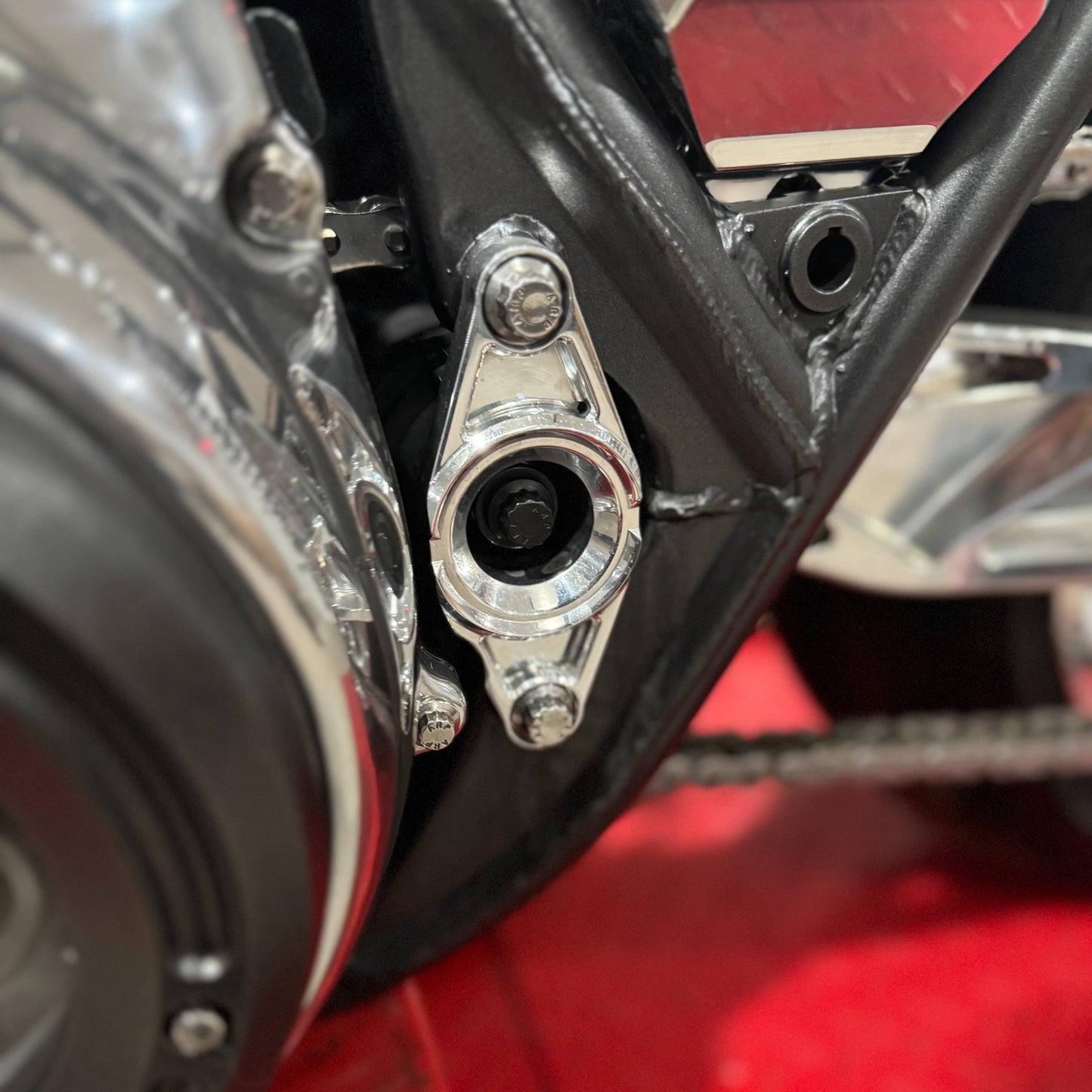 M8 & EARLY MODEL-FXR PIVOT BLOCK COVERS