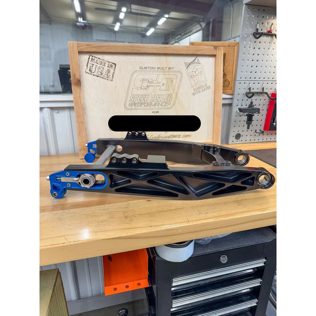 SPEED DEALER CUSTOMS SWINGARM - HARLEY DAVIDSON DYNA 2007 TO 2017